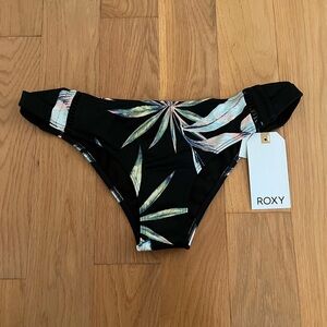 Roxy New With Tags Tropical Floral Bikini Bottoms Womens Size Small